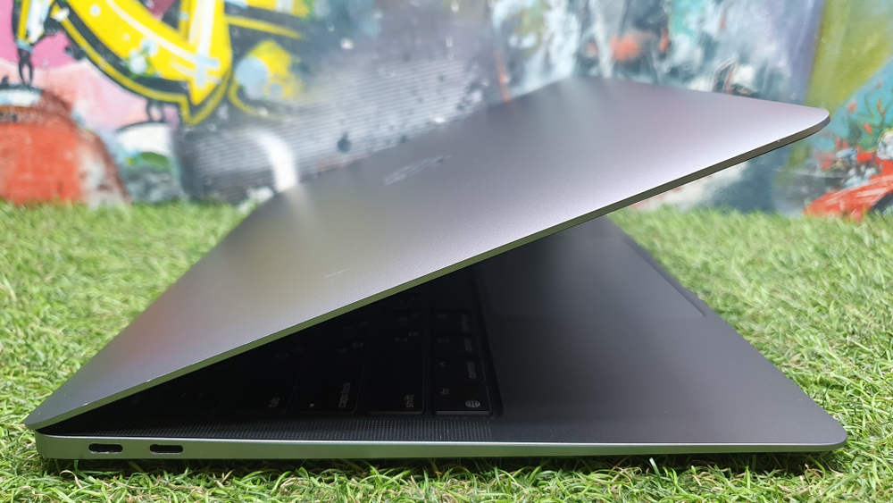 Apple MacBook Air A2337 Retina 13" 2020 M1/8Gb/MGN63LL/A