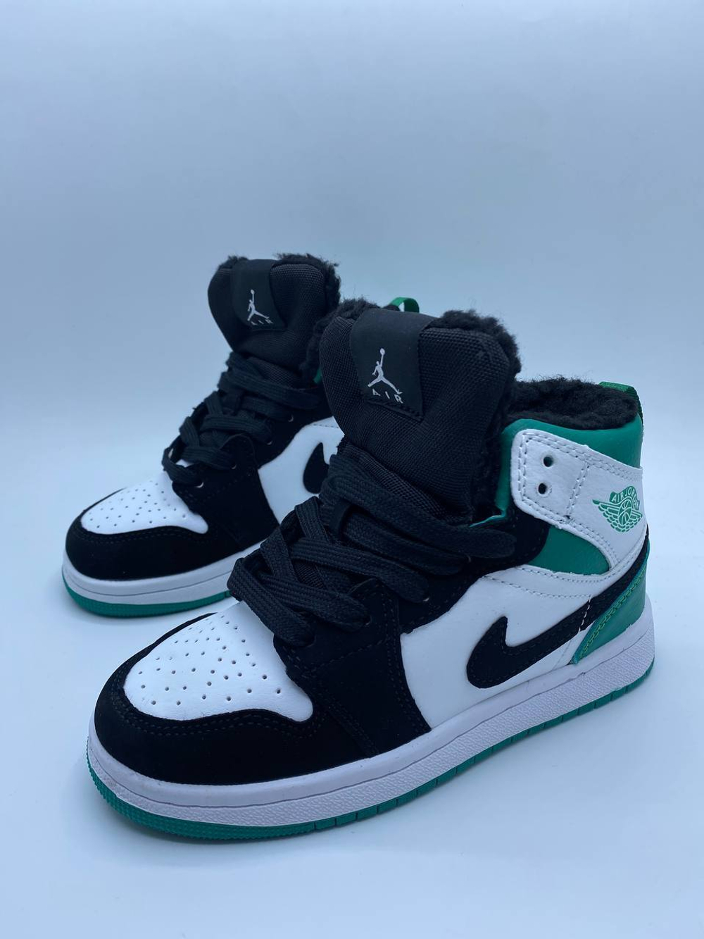 Кроссовки для детей Nike Air Jordan с мехом