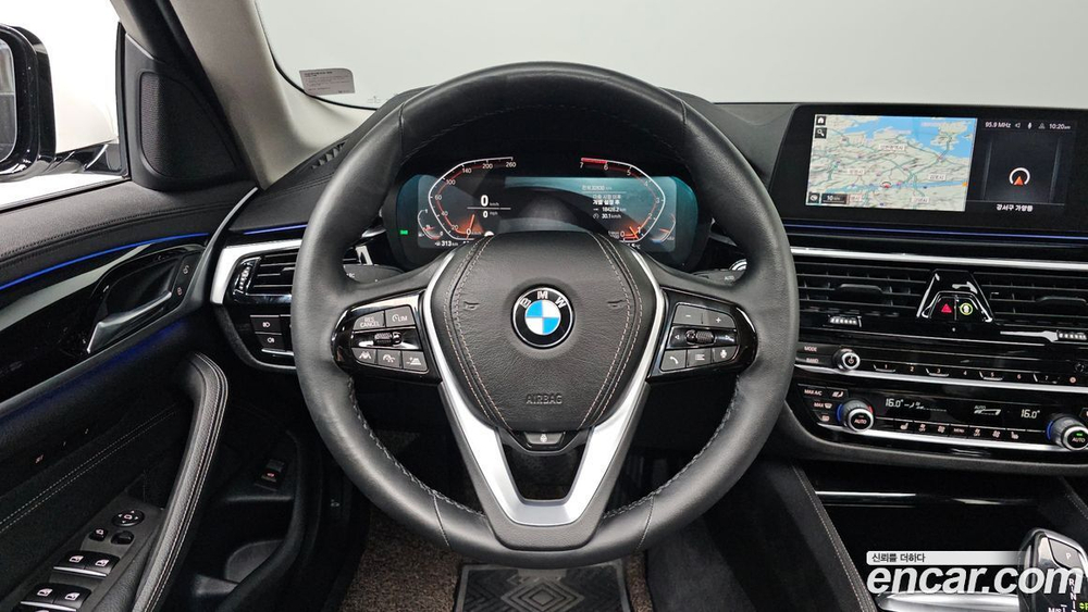 BMW 5 Series (G30) 520i Luxury (12.2019)
