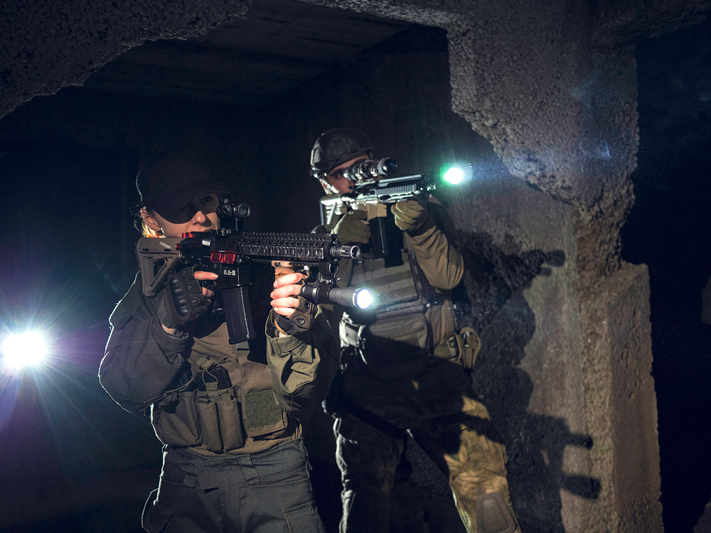 Тактический фонарь Armytek Dobermann Pro Magnet USB