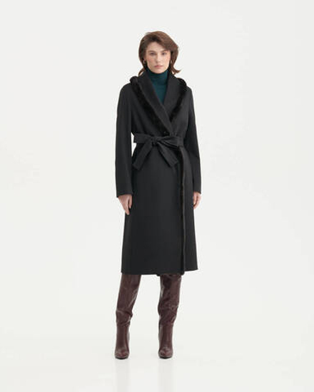 Пальто из шерсти с отделкой из меха-норки