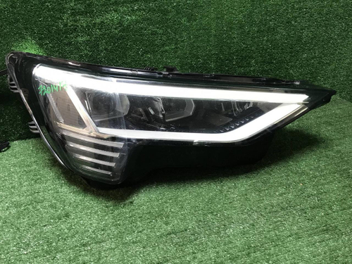 Фара правая Audi E-tron (2018-2023) LED