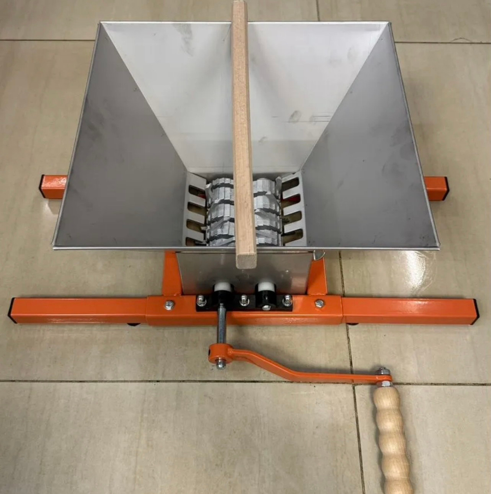 Измельчитель универсальный "Умница" УИМ-100кг-Н