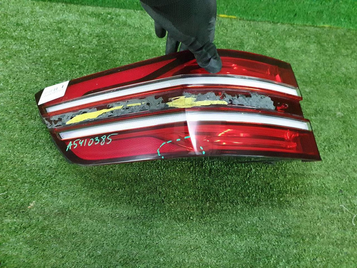 Фонарь левый внешний Genesis GV80 (2020-2023)