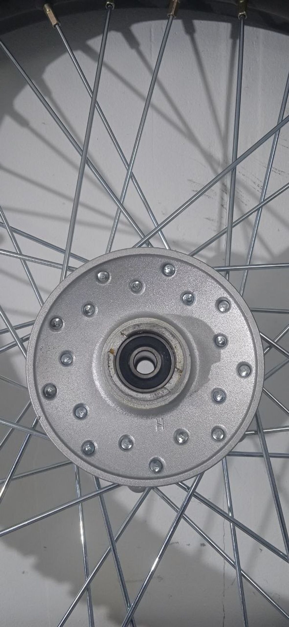 Колесо переднее в сборе 80/100-21 крепление диска 6*150 Мотоцикл GL250 XL250-B