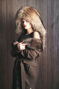 Брелок из меха «Енотик»