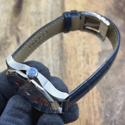 Часы Corum