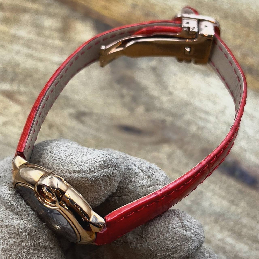 Часы Cartier