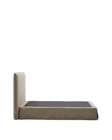 Кровать Jaira серо-коричневого цвета со съемным чехлом для матраса 150 x 190