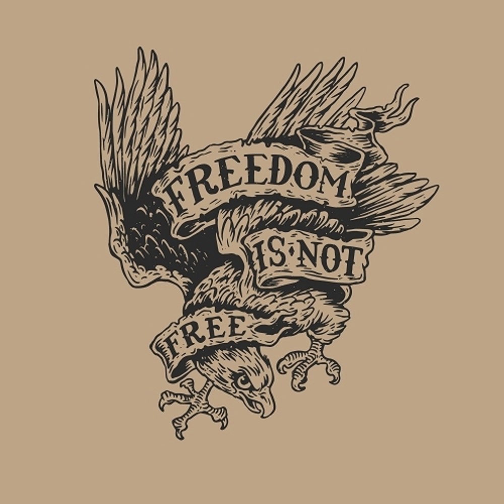 принт с орлом Freedom is not free бежевый