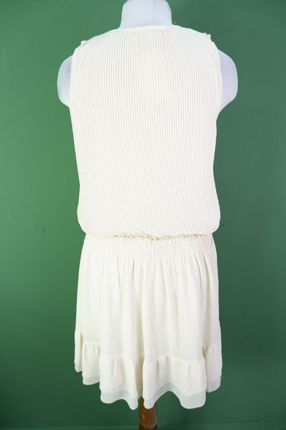 Платье Vitrin светлое 44 размер