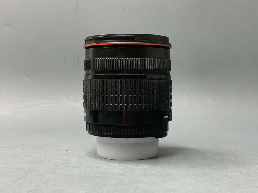 Sigma AF 28-200mm 3.5-5.6 DG Macro Nikon внутри пыль