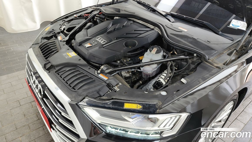 Audi A8 (D5) 55 TFSI Quattro LWB (06.2021)