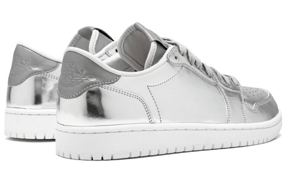 Кроссовки Jordan Air Jordan 1 Retro Low Pinnacle Metallic Silver