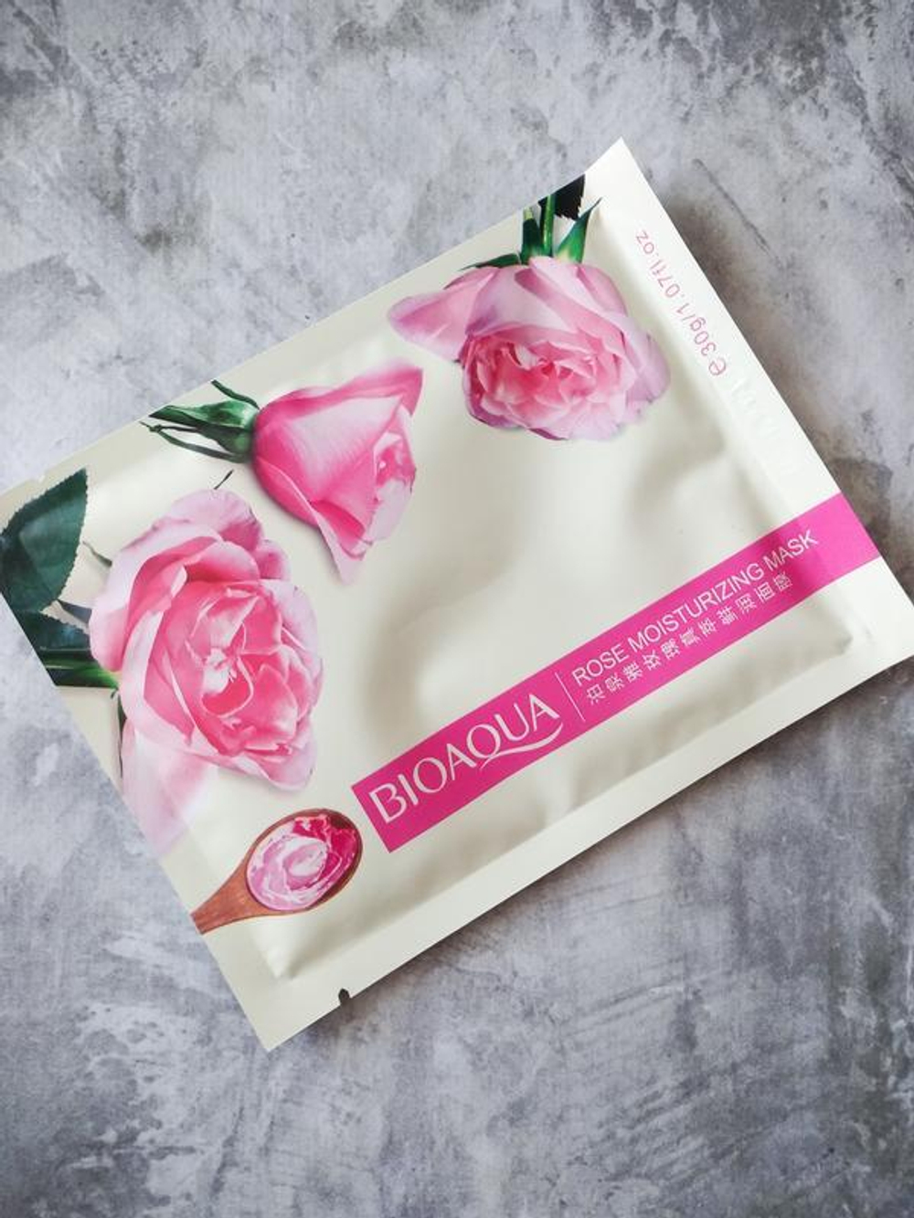 Увлажняющая тканевая маска с розой