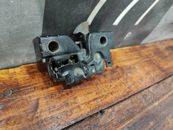 Замок капота Volkswagen Jetta 6 10-18 Б/У Оригинал 5C7823509A