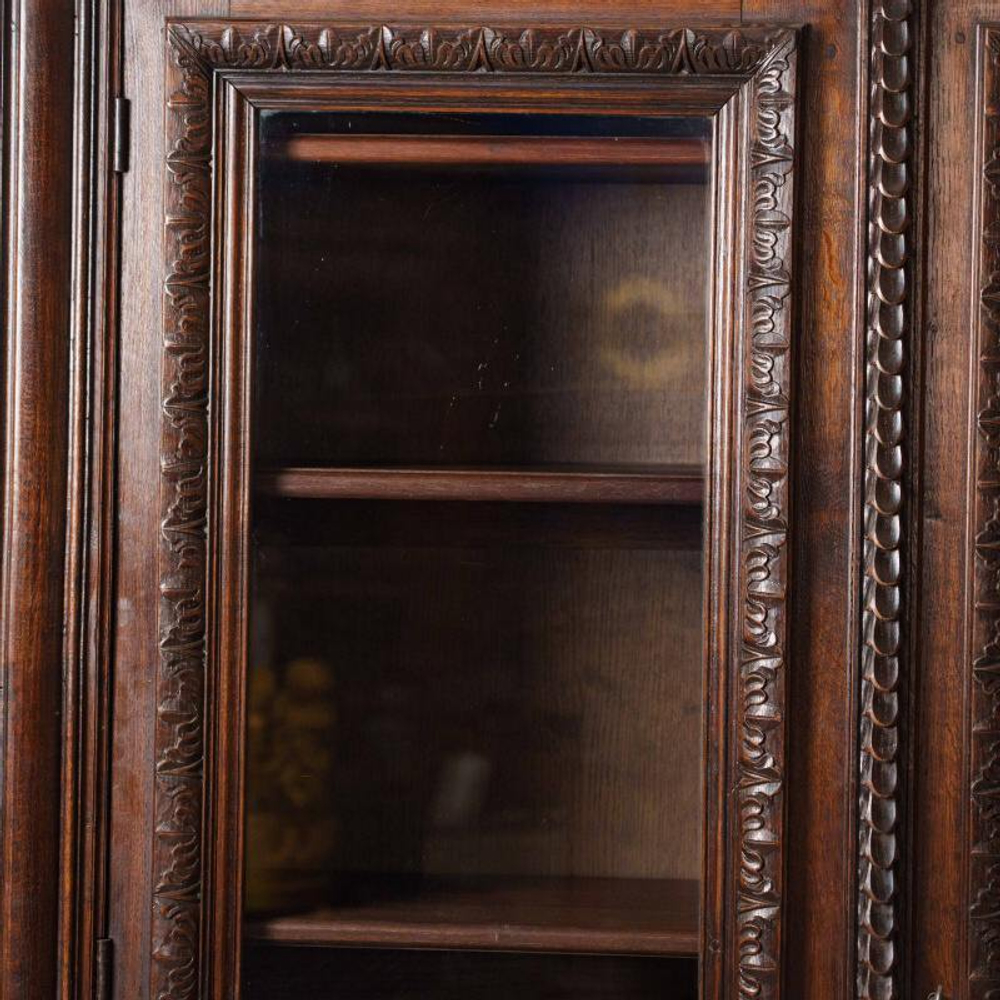 Шкаф из рыцарского зала