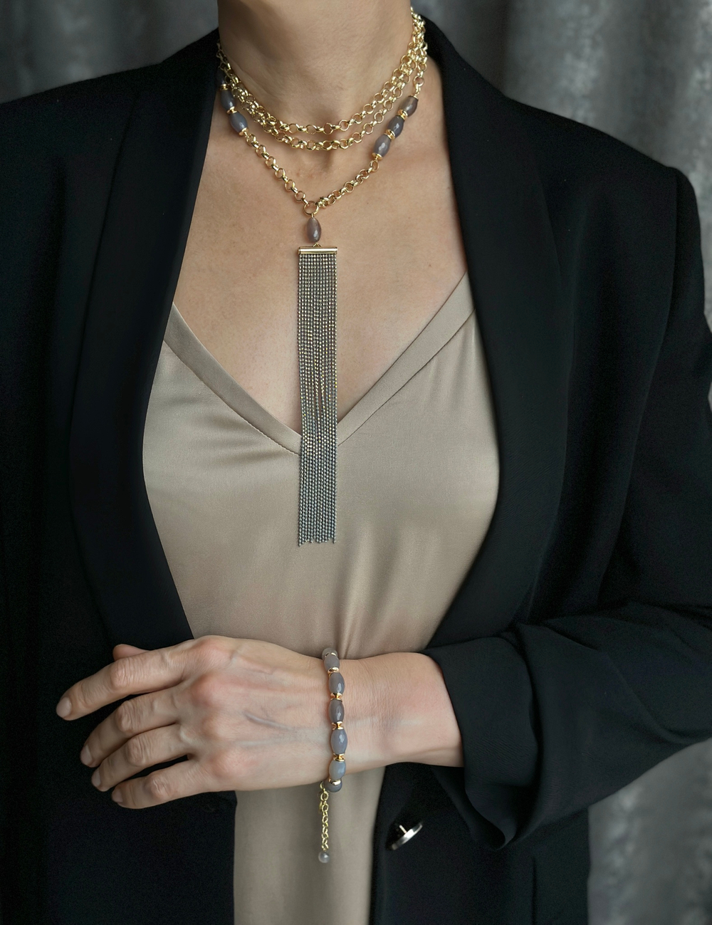 Сотуар с агатом в оттенке какао, фурнитура золото