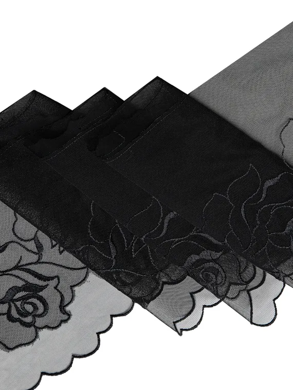 05-153 Вышивка на неэл. сетке двухслойная 19 см, Розы, черный (правая)