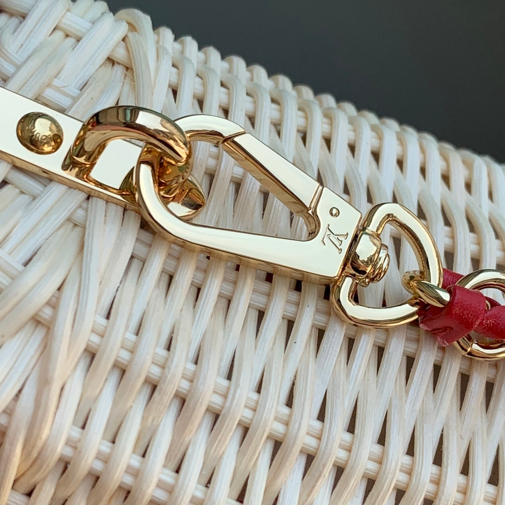 Louis Vuitton Capucines Mini