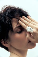 Кольцо Афродита, белый фарфор