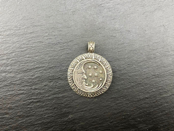 Подвеска. Месяц Месяцович