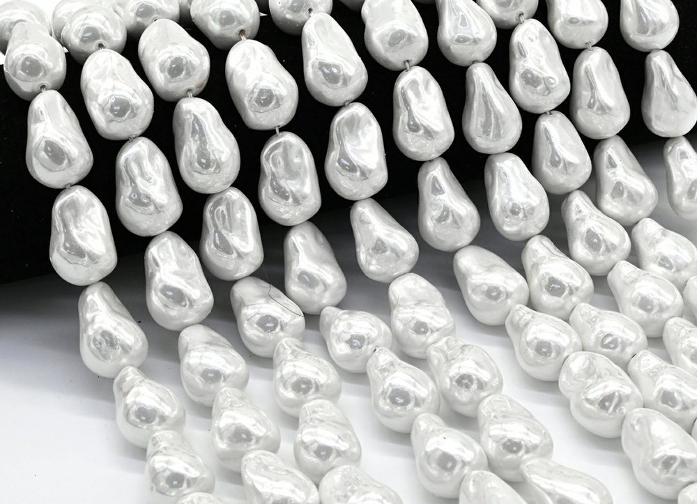 2452313 Жемчуг иск. "Майорка" барочный 23*14мм белый, 39см