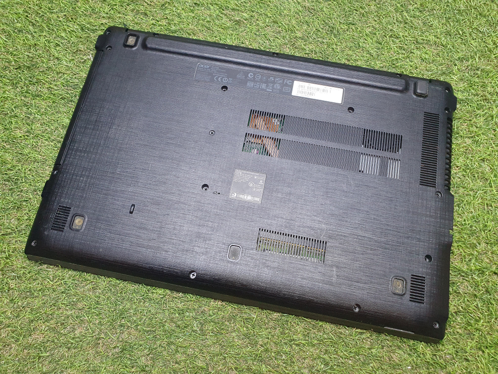 Ноутбук Acer i3/8Gb/920M 2Gb/Aspire E5-573G
