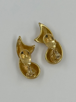 Клипсы с брашировкой Monet