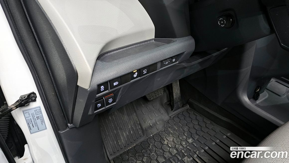 Toyota Sienna 4 Generation 2.5 Hybrid AWD (05.2023)