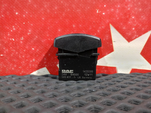 Кнопка света салона