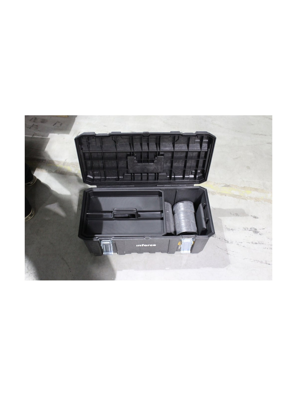 Ящик для инструмента 26 с металлическими замками Inforce 06-20-06
