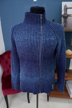 Кофта Mizera на молнии 48 размер