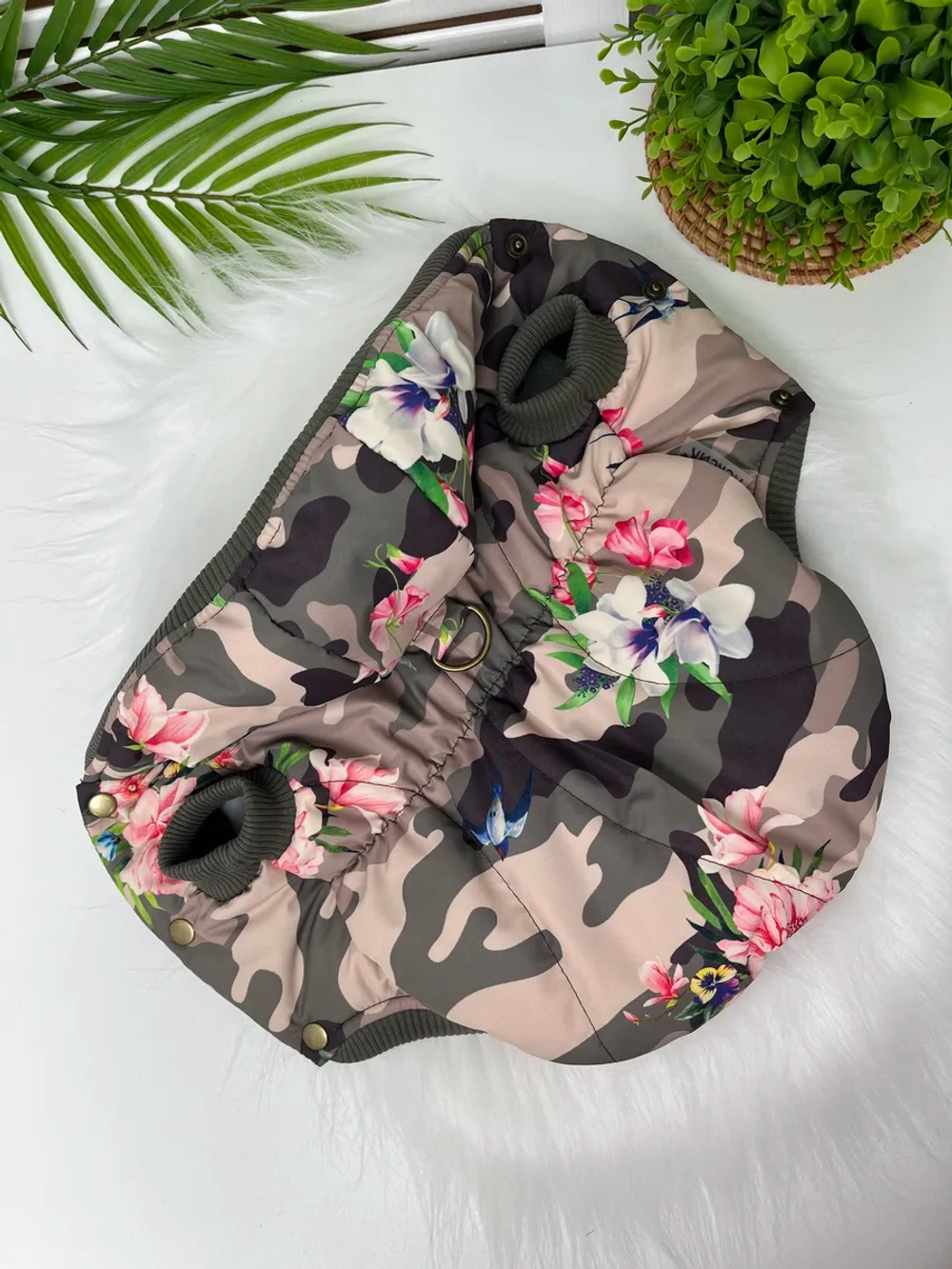 Утепленный жилет для собак и кошек