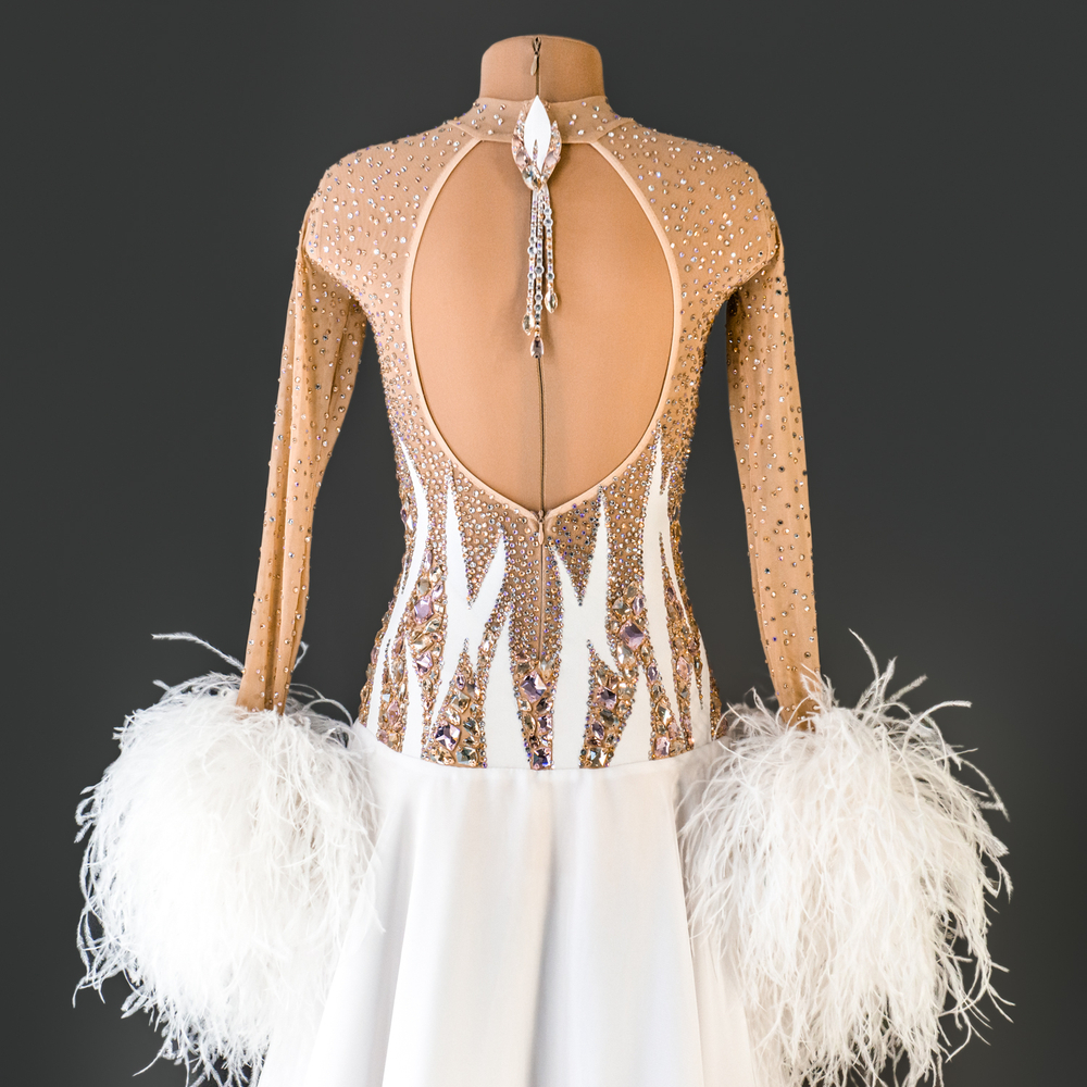 платье для танцев