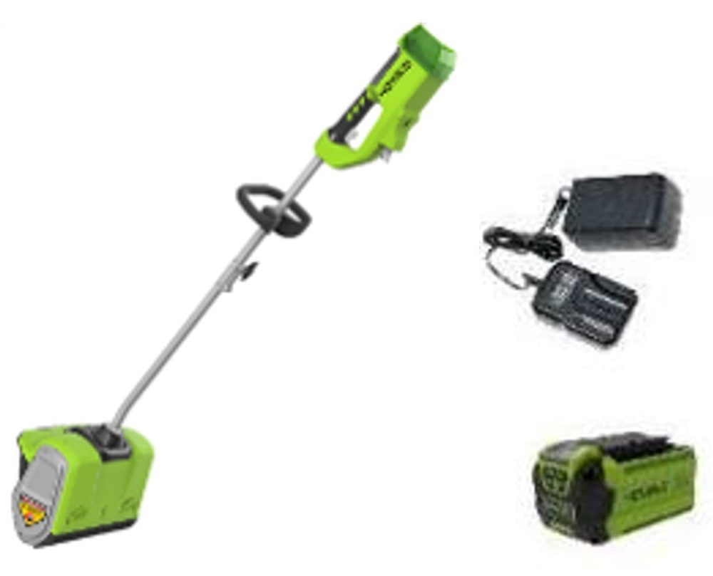 Снегоуборщик аккумуляторный Greenworks Арт. 2600807UA, 40V, 30 см, бесщеточный, с 1хАКБ 2 Ач и ЗУ