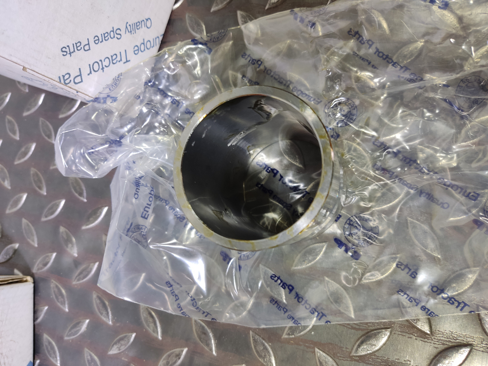 Втулка 37B-09-4C002