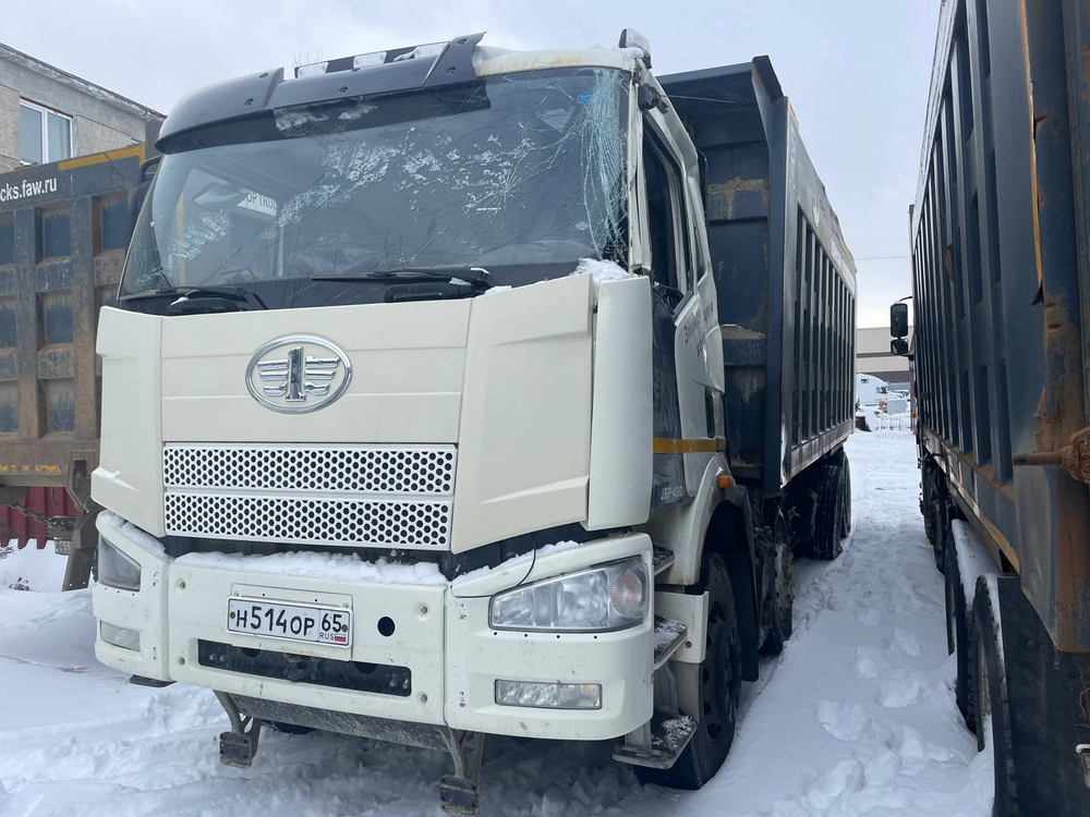 FAW J6 8x4 Самосвал СА3310Р66K24T4E5 (Дизельный, 11,1 л, 420 л.с., МТ)