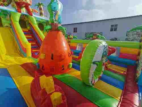 Надувной батут "Хамелеон и динозавры" 10*6*5,5 м