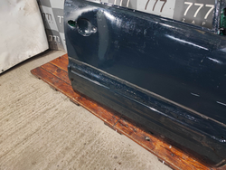 Дверь передняя правая Lada Niva Travel 20-нв Б/У Оригинал 21230610002075