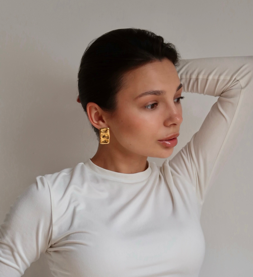 Серьги Viki в золотом цвете