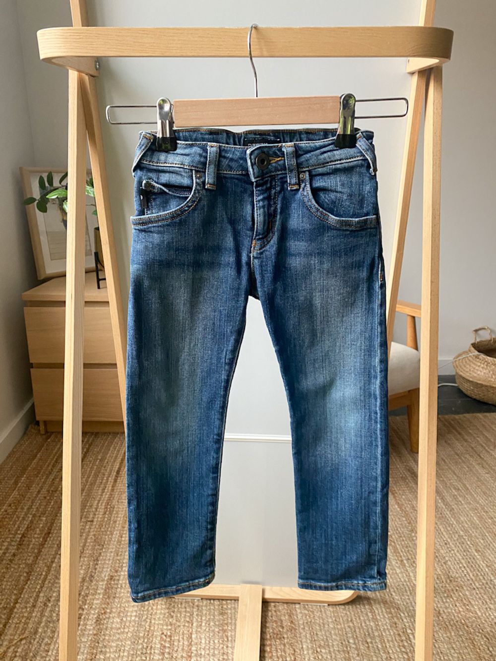 Джинсы Armani, 104