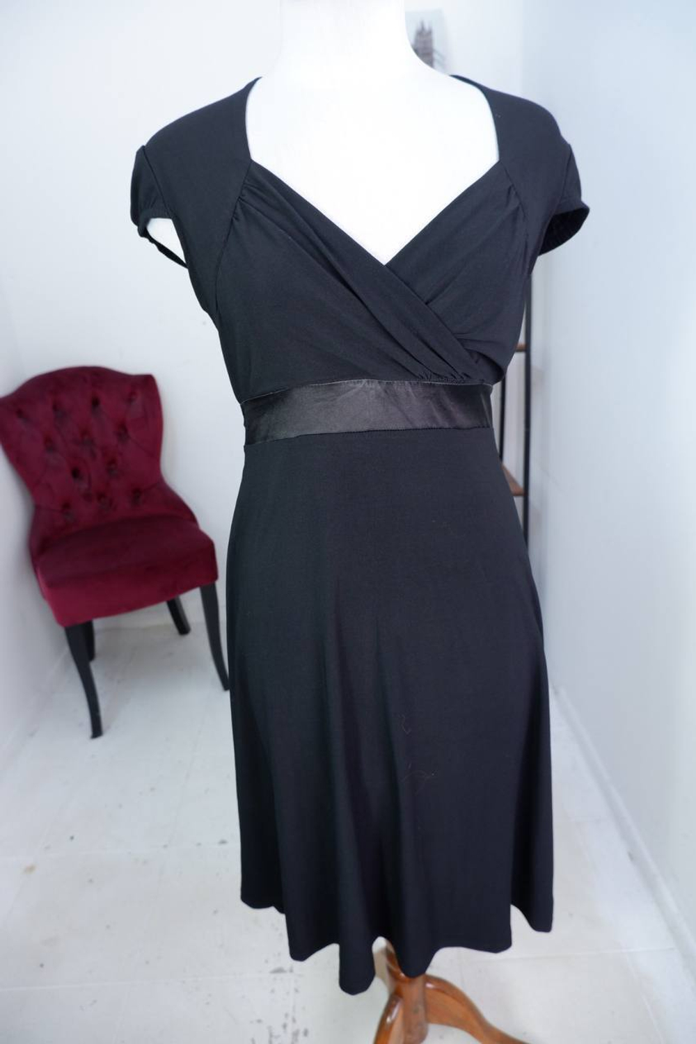 Платье Zinaida с акцентом на талии, визуально 44 размер