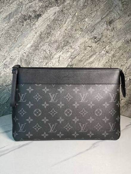 Клатч Louis Vuitton
