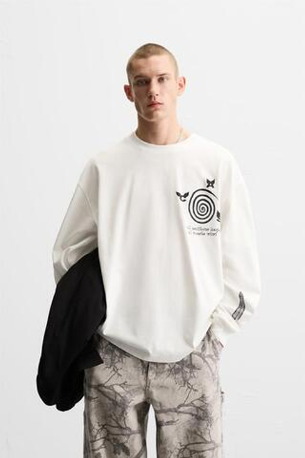 ZARA ФУТБОЛКА С ПРИНТОМ, ЖЕЛТОВАТО-БЕЛЫЙ