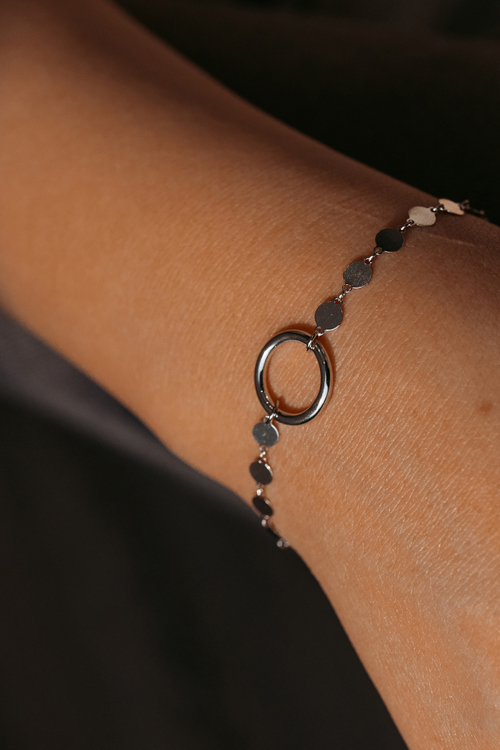 Браслет с медальонами