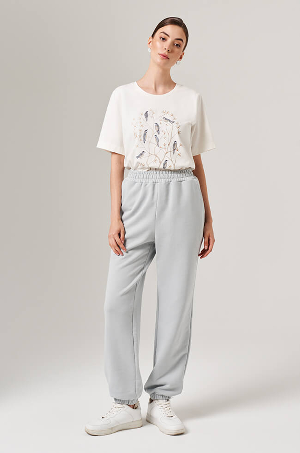 23174 Футболка женская (молочный)