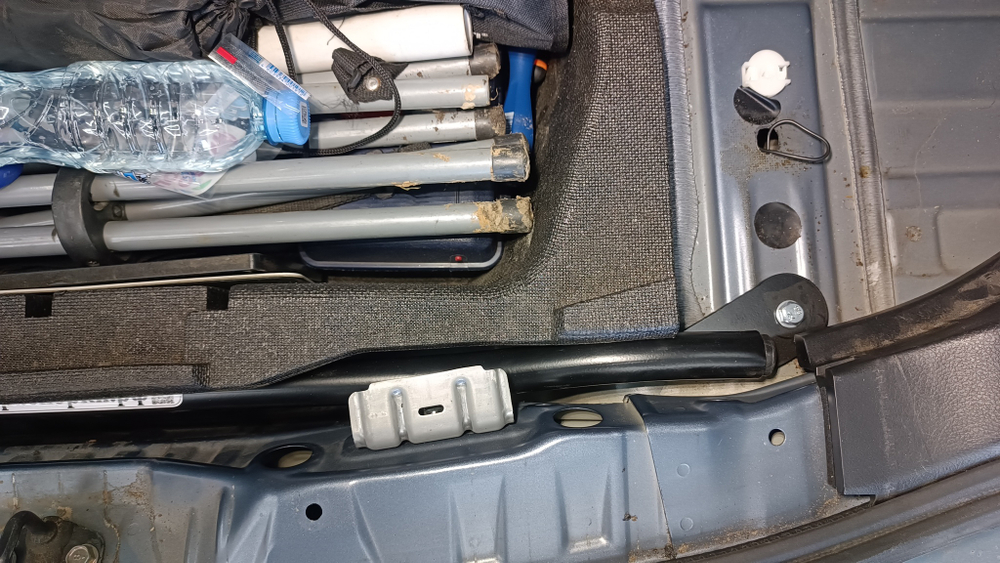 Распорка в багажник (под пятую дверь) Subaru Levorg (ПОД ЗАКАЗ)