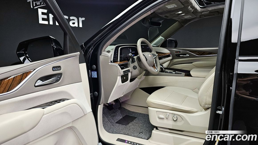 Cadillac Escalade 5 Generation 6.2 (07.2022)