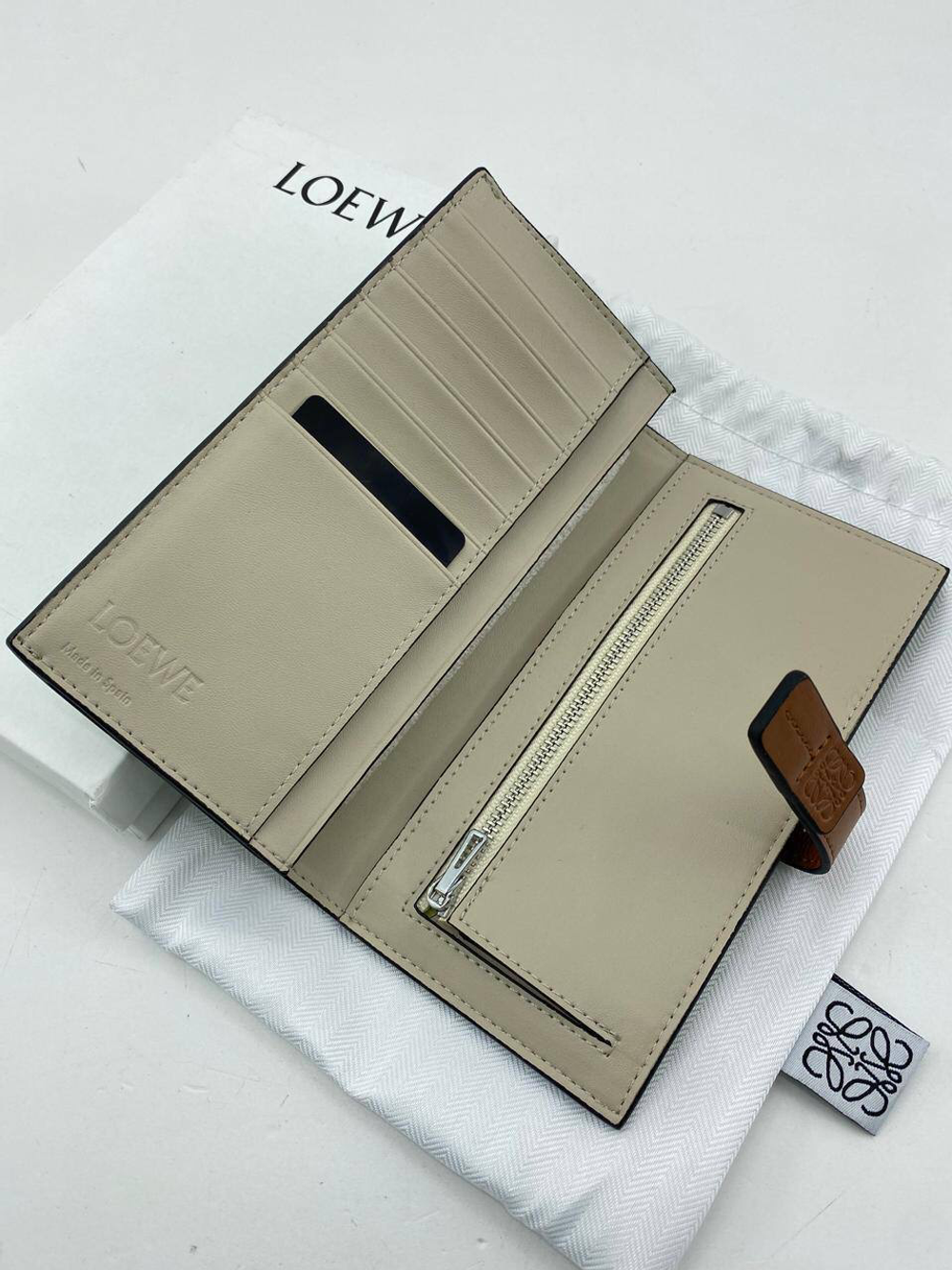 Кошелёк Loewe